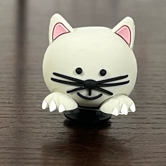 CROCS 3D Jibbitz Grey Cat - Picture 5 of 6